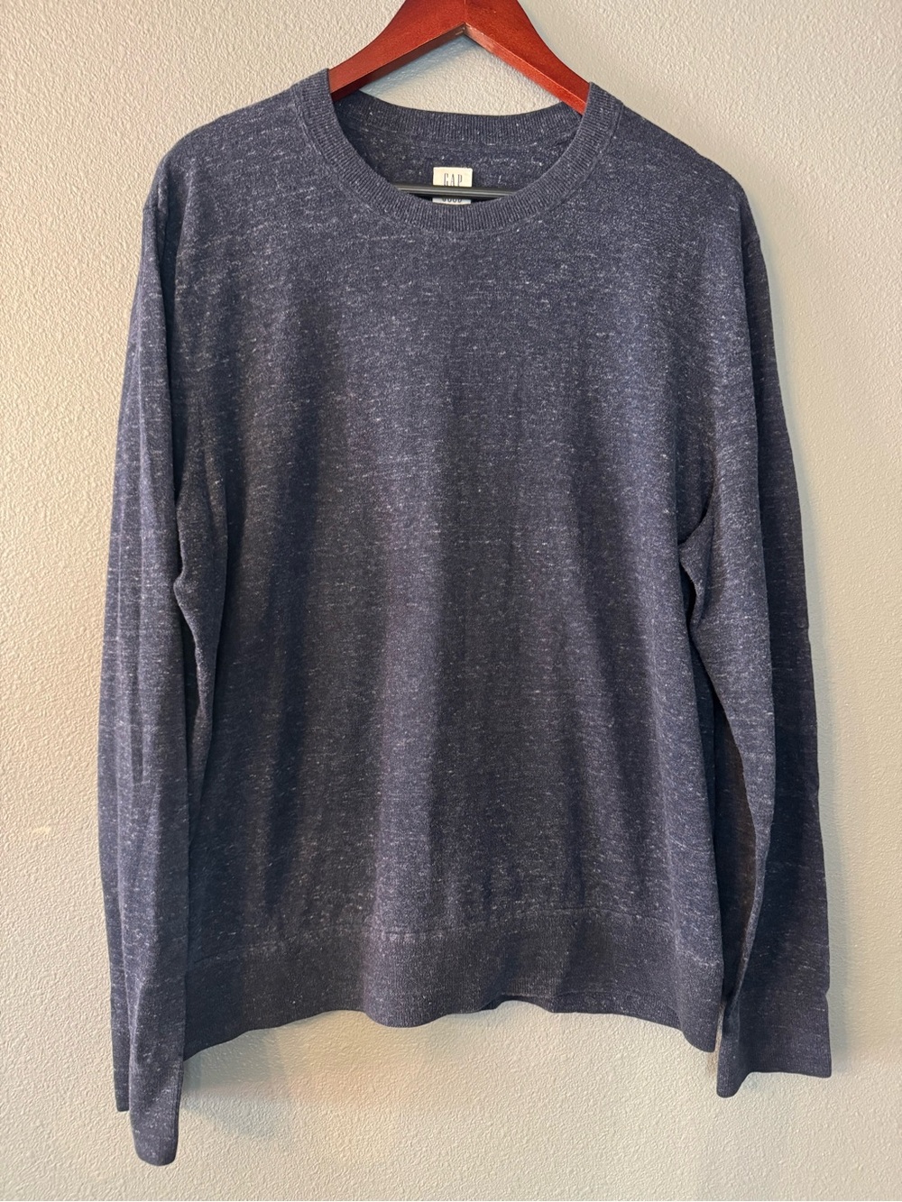 GAP Men's Heathered Dark Blue Crewneck Sweater